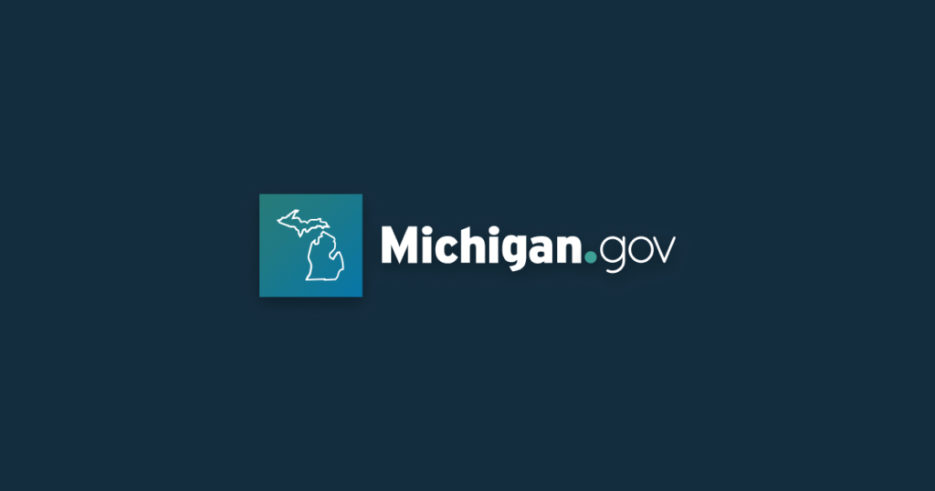 DNR News Digest - Week of Oct. 17, 2022: Fall colors, fire tips, black bears and more - Michigan (.gov)